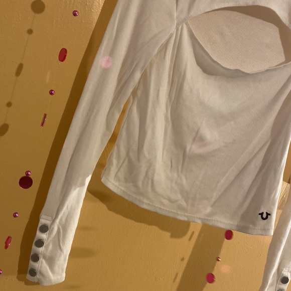 🌺TRUE RELIGION 🌹BRAND NEW NEVER WORN 🧚NO TAGS 🌸LONG SLEEVE CUT OUT TOP - Picture 6 of 9